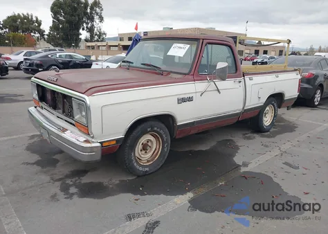1986 Dodge D-Series D100 z USA, uszkodzony, nr VIN 1B7FD04W6GS087141